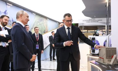 Осмотр выставки Форума будущих технологий.