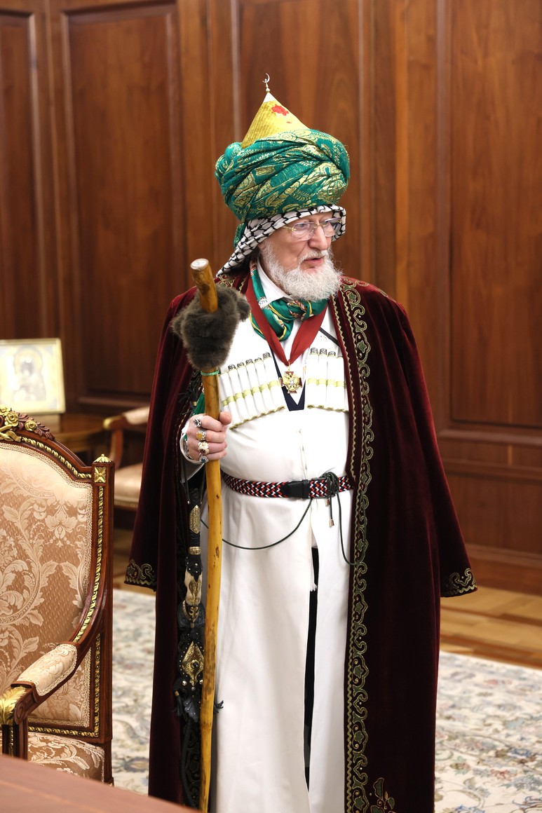 Верховный муфтий, председатель Центрального духовного управления мусульман Талгат Таджуддин.