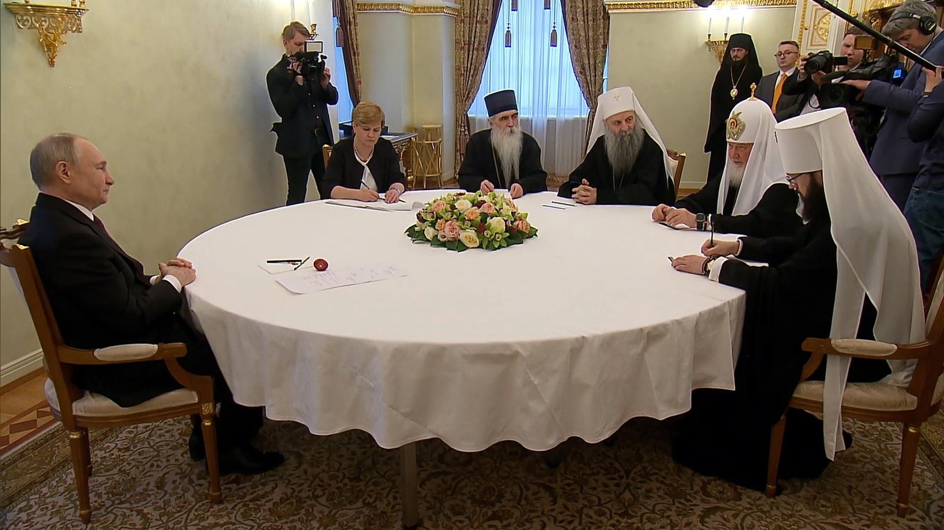 Встреча с Патриархом Московским и всея Руси Кириллом и Патриархом Сербским Порфирием