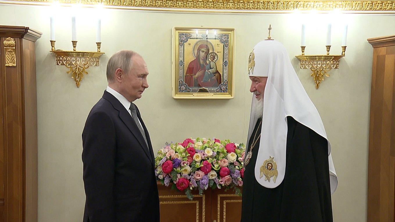 Владимир Путин поздравил Патриарха Московского и всея Руси Кирилла с Днём тезоименитства