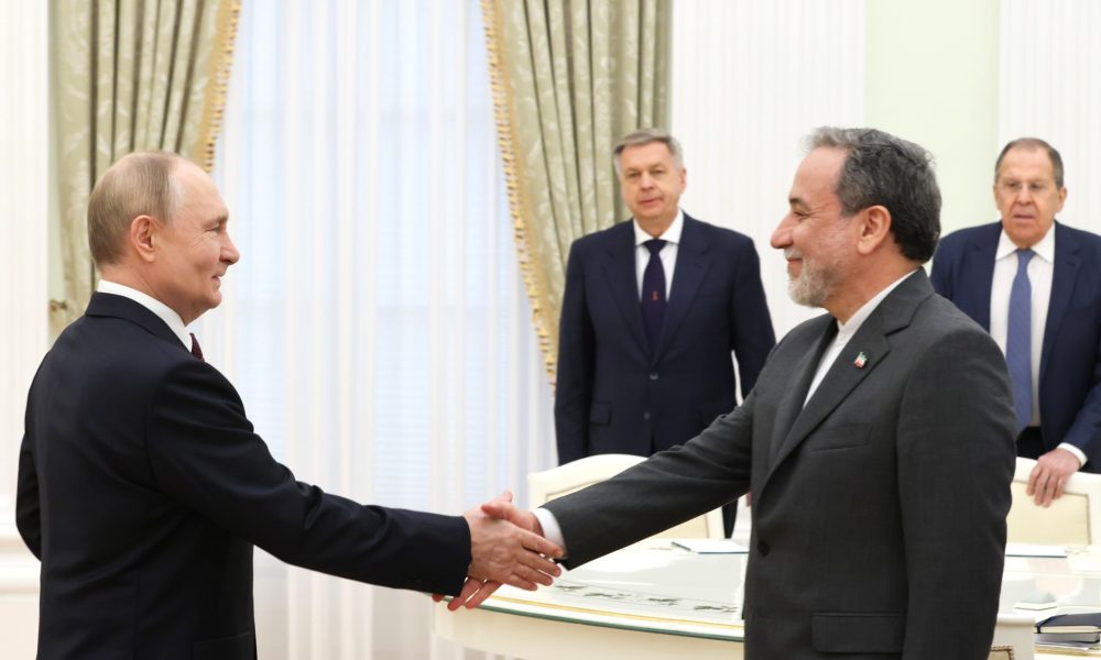 С Министром иностранных дел Ирана Аббасом Аракчи.